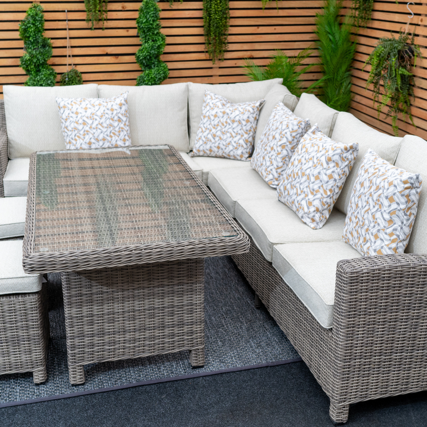 Kensington Right Hand High Corner Outdoor Dining Lounging Set | Wicker | Seats 7