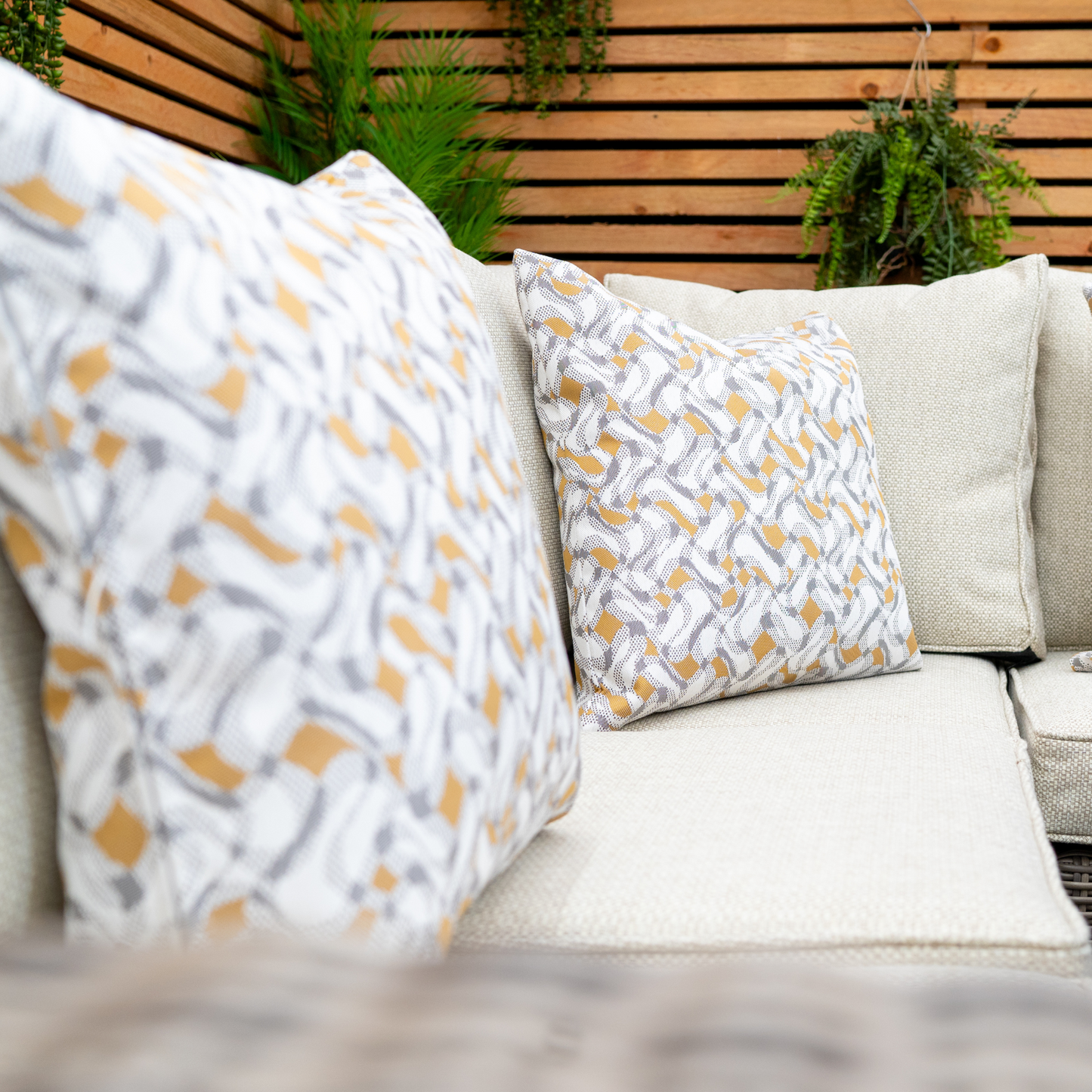 Kensington Right Hand High Corner Outdoor Dining Lounging Set | Wicker | Seats 7