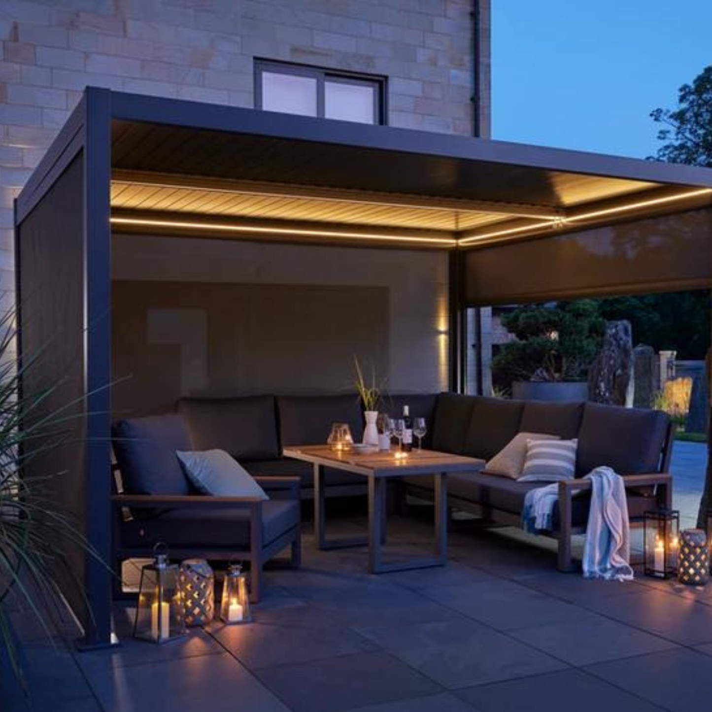 Royce Cube Aluminium Luxury Pergola with Solar LED Light Pack | Anthracite | 4 x 4 Metre