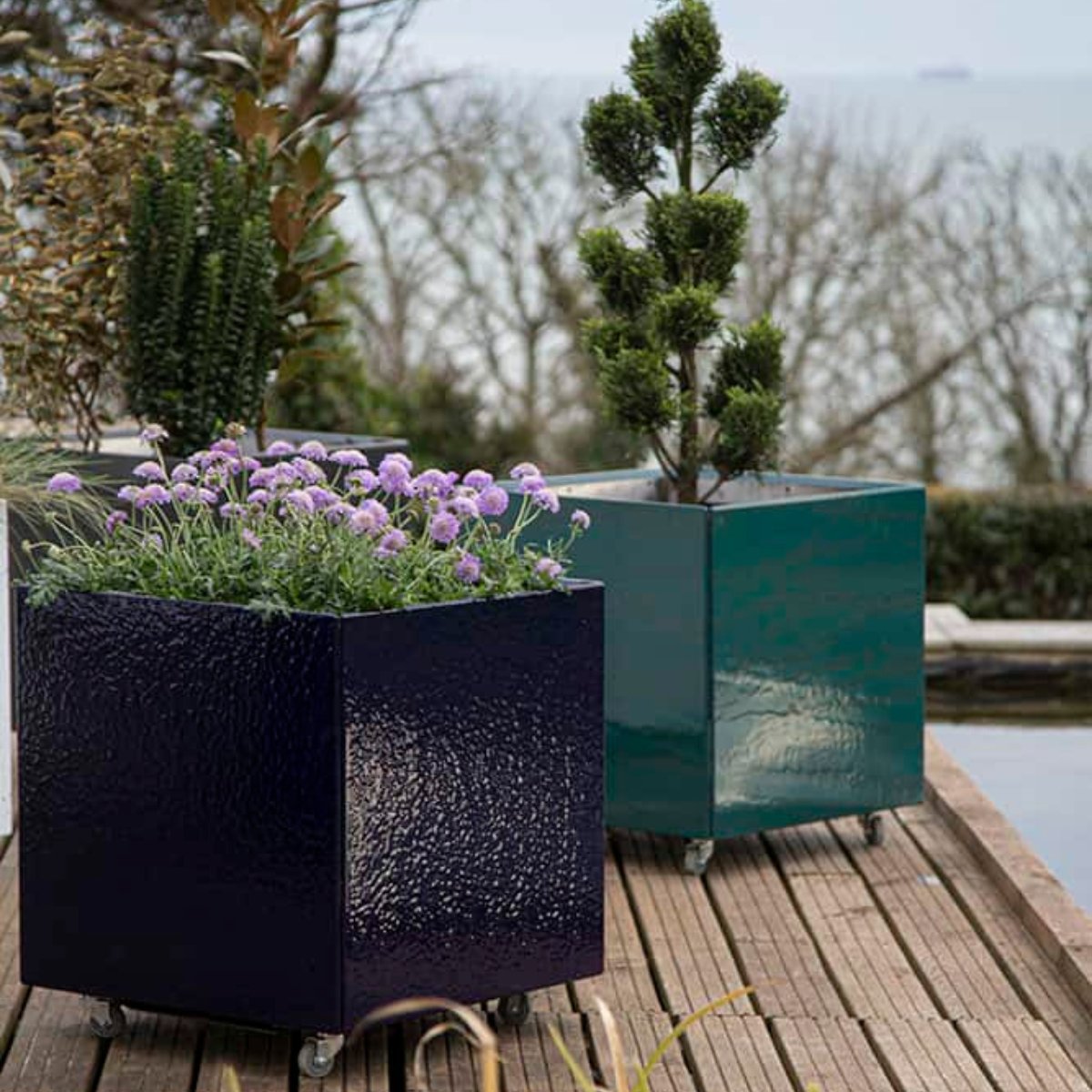 Vlaze Adapt Planter